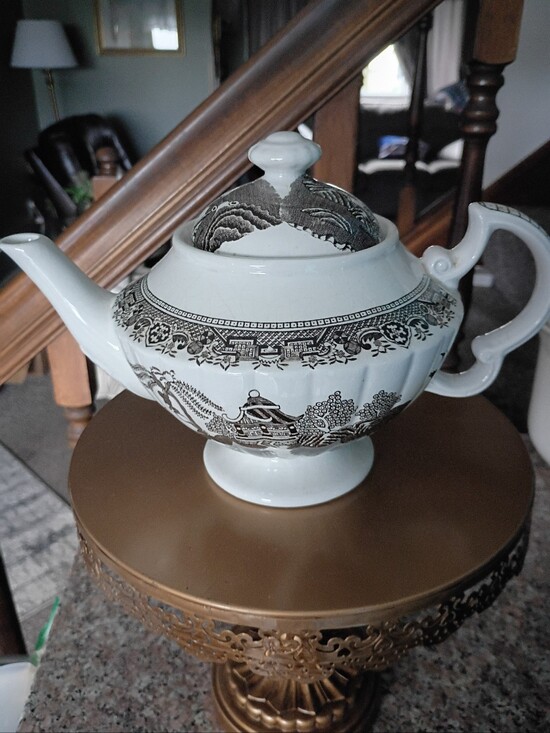 Ellgrave Other - Vintage Ellgrave Marlboro Brown England Teapot